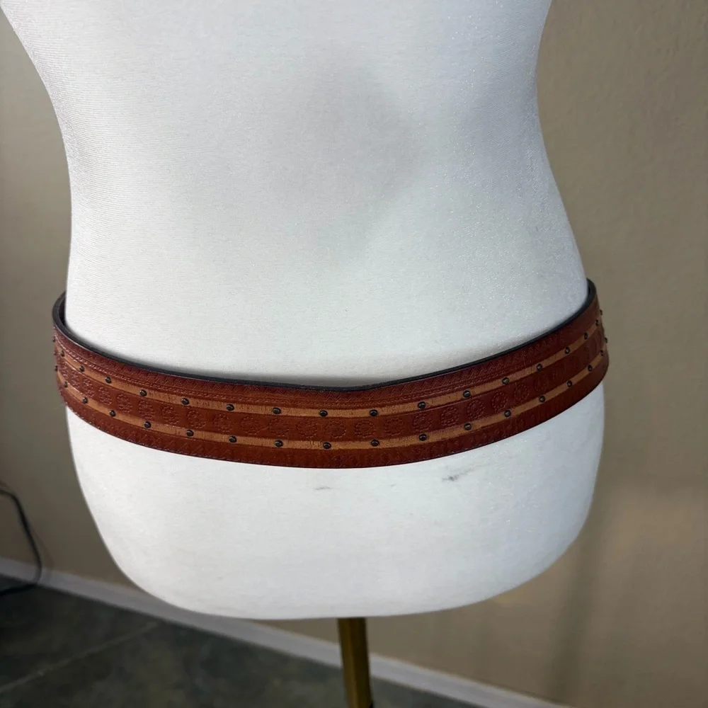 Fossil Belt Womens Medium Brown Studded Leather Perforated Floral Buckle